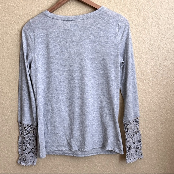 Sundance Lace Traditions Gray Crochet Top - Picture 3 of 8